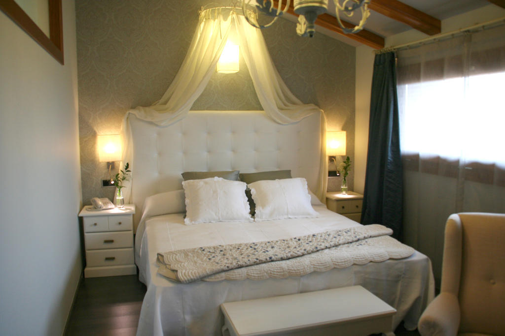 Hotel Castillo De 알퀘자르 객실 사진
